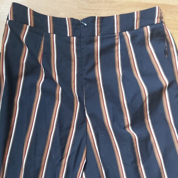 Striped Pants & Crop Top Matching Set Size Medium (M) - Picture 5 of 5
